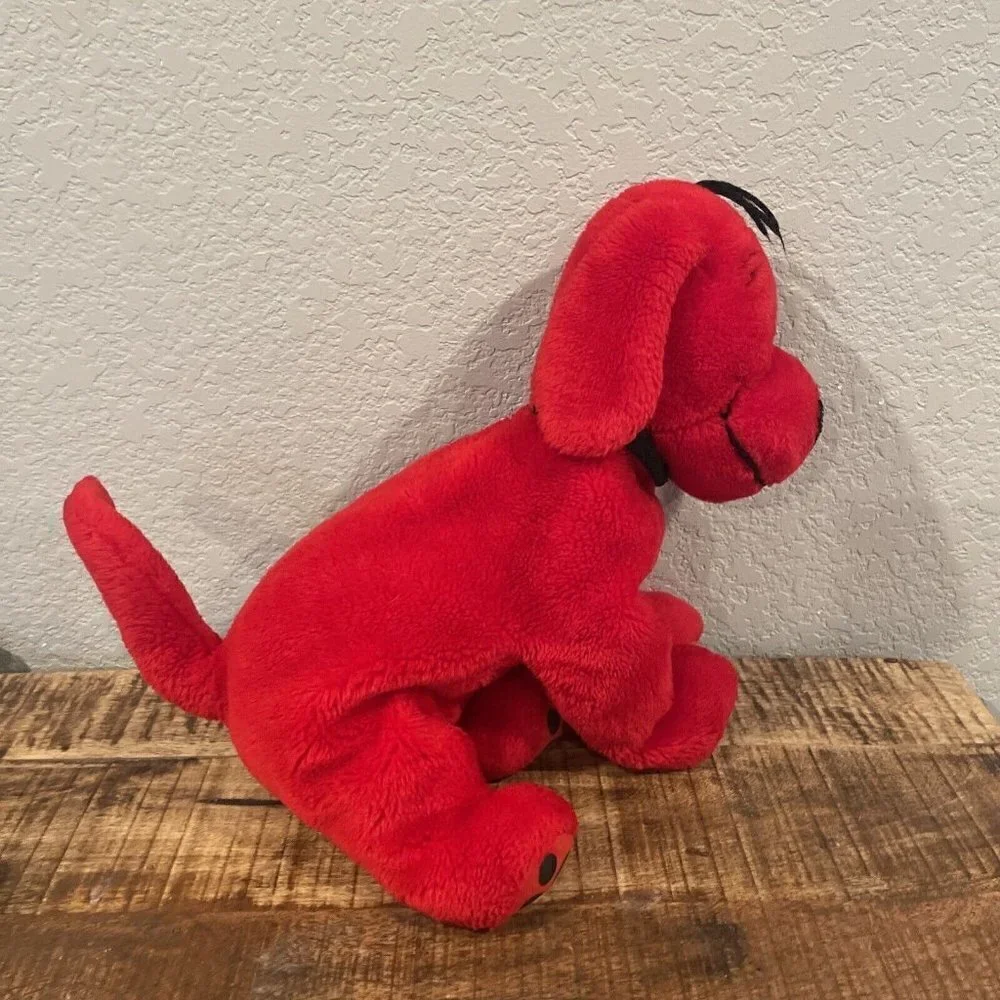 Clifford the Big Red Dog 12
